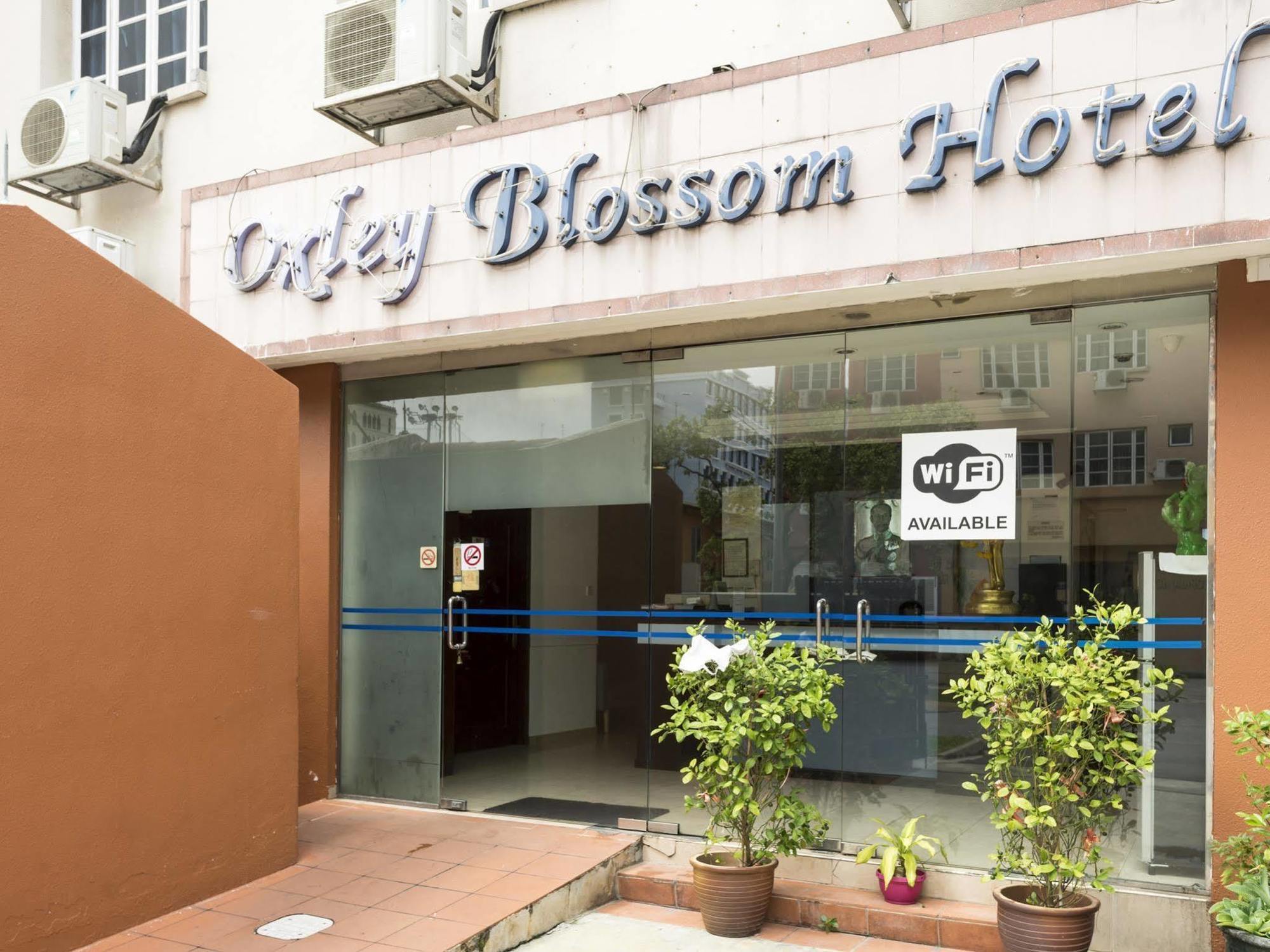 Oxley Blossom Hotel Singapore Bagian luar foto